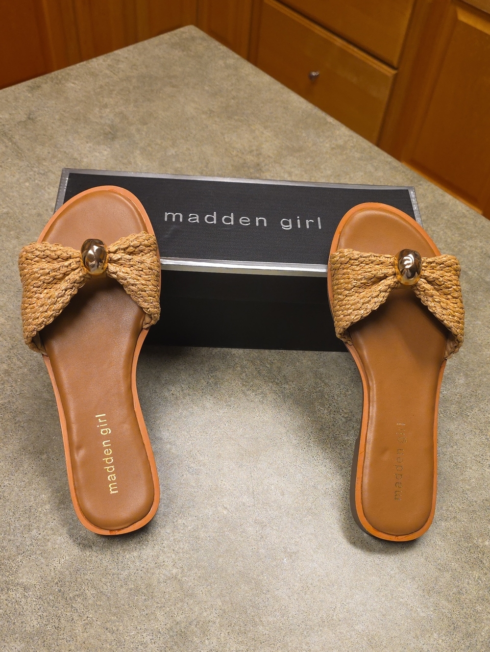 NWOT Madden Girl Tan Braided Bow Slide Sandals, Size 6.5